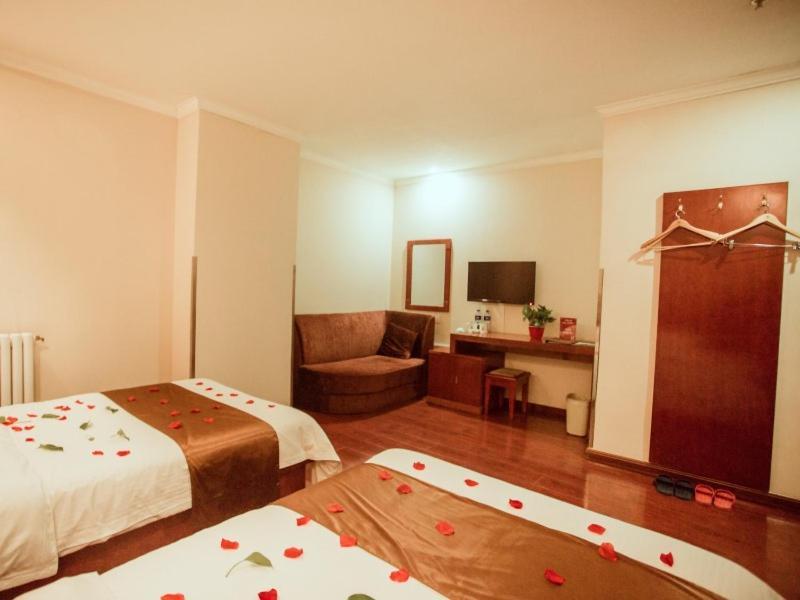 Greentree Inn Hebei Zhangjiakou Zhangbei Caoyuantian Rd Zhangku Avenue Express Hotel Extérieur photo